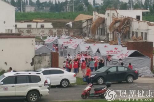 社会各界鼎力支持中国红基会“天使之旅——盐城行动”