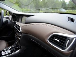 2016广州车展：英菲尼迪QX30 24.98万起