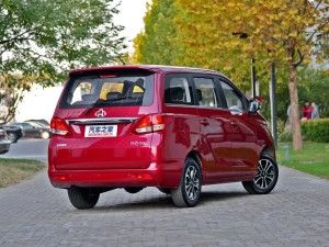 2016广州车展：长安睿行S50售5.89万起