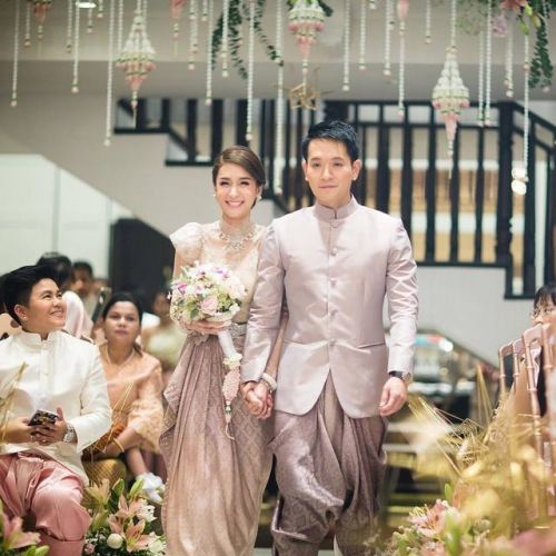 白富美的婚礼长这样!变装6套堪称"泰国版Angelababy"