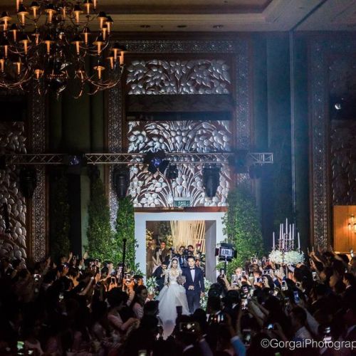 白富美的婚礼长这样!变装6套堪称"泰国版Angelababy"