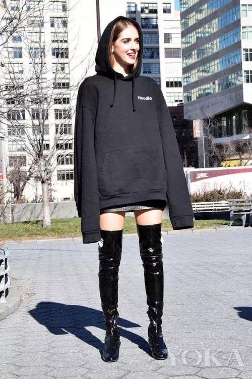 上热下冷的穿衣方式 明星们已经update到时髦的穿法了