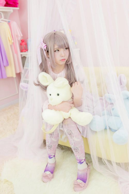 日本90后美女声优新照曝光 身材还这么好