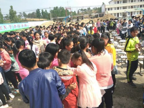 践行中国梦,感恩在行动
