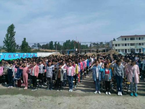 践行中国梦,感恩在行动