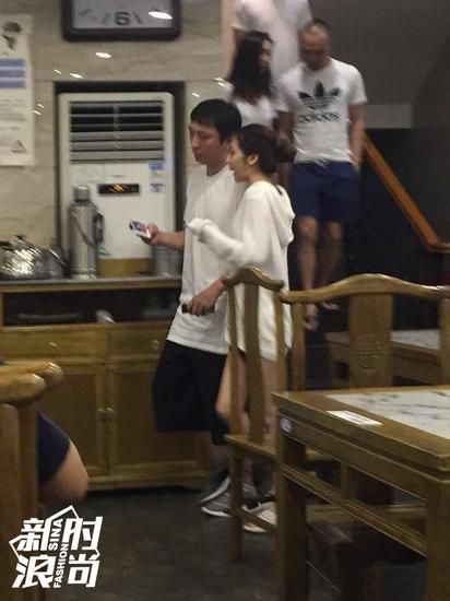 王思聪穿T恤变7/3分 玩时尚还得向李易峰吴亦凡来取经