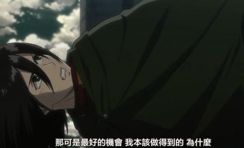 《进击的巨人》第7话剧情爆燃，艾伦VS铠之巨人！