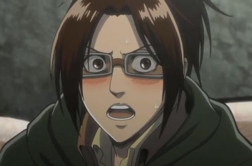 《进击的巨人》第7话剧情爆燃，艾伦VS铠之巨人！