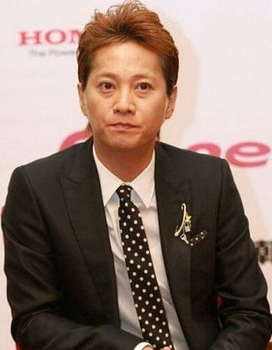 舔屏好肉体却和身高成反比，美颜偶像居然只有159