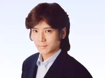 舔屏好肉体却和身高成反比，美颜偶像居然只有159