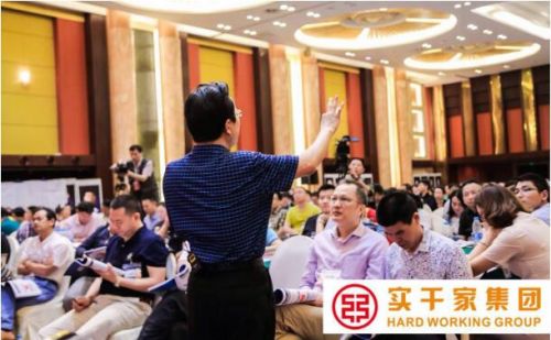 薛杰耀“中国的约翰·库堤斯”