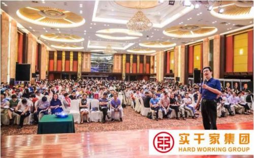 薛杰耀“中国的约翰·库堤斯”