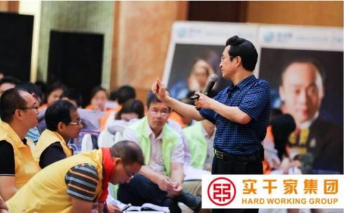 薛杰耀“中国的约翰·库堤斯”
