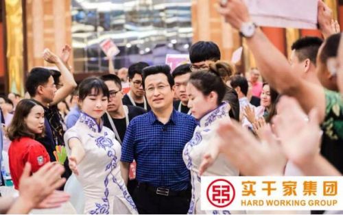 薛杰耀“中国的约翰·库堤斯”