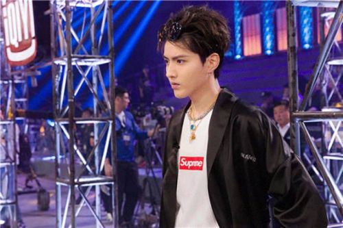 谁说不是Rapper 就不能有嘻哈Style？｜周一件