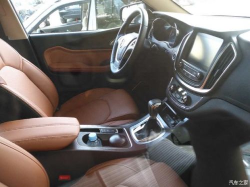 搭1.5T+DCT 宝骏560新车型动力信息曝光