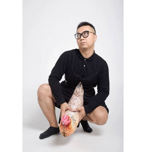 我模仿超模拍照，结果进了医院…