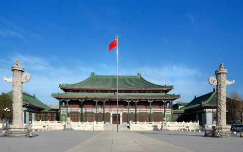 新老书店为你掌灯 寻觅南北消夏秘境