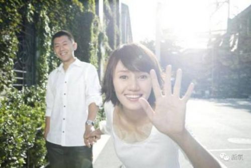 22岁的袁泉，甩了高圆圆18条街？