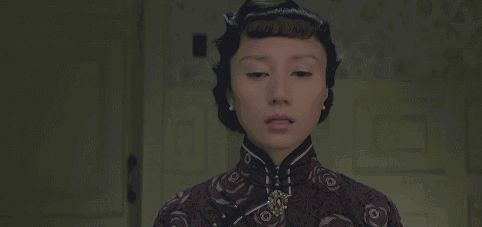22岁的袁泉，甩了高圆圆18条街？
