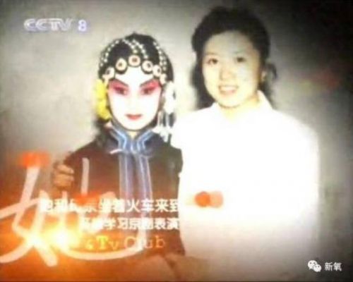 22岁的袁泉，甩了高圆圆18条街？