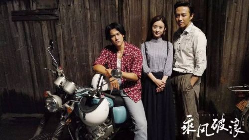 穿上夏威夷衬衫，去哪儿都是马尔代夫