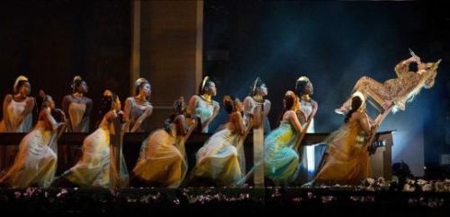 能分身能变脸，不出门也能看星空