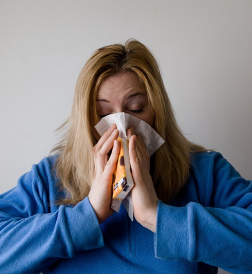 一换季鼻炎就更厉害，鼻炎引起鼻塞怎么办速效办法是什么